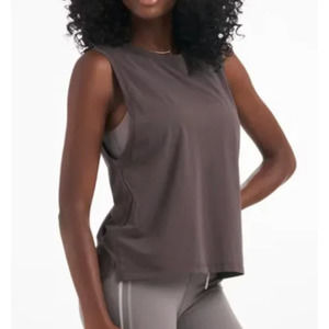 Vuori Feather tank in Quartz XS